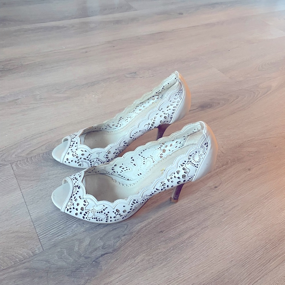 Ivory Lace Leather Peep Toe Heels 36
